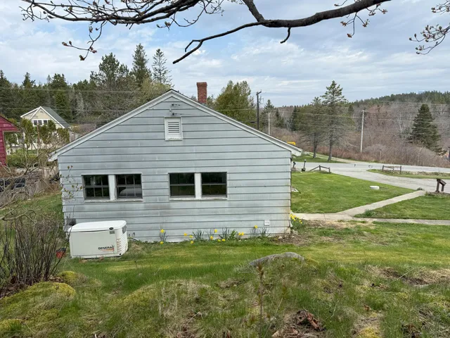 $298,000 | 36 Green Head Road, Stonington, ME 04681