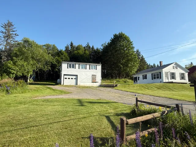 $298,000 | 36 Green Head Road, Stonington, ME 04681