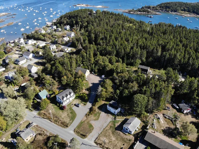 $298,000 | 36 Green Head Road, Stonington, ME 04681