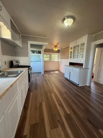 $298,000 | 36 Green Head Road, Stonington, ME 04681