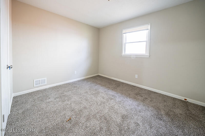 4810 Valla Road Louisville, KY 40213 - Photo 13 of 17 26