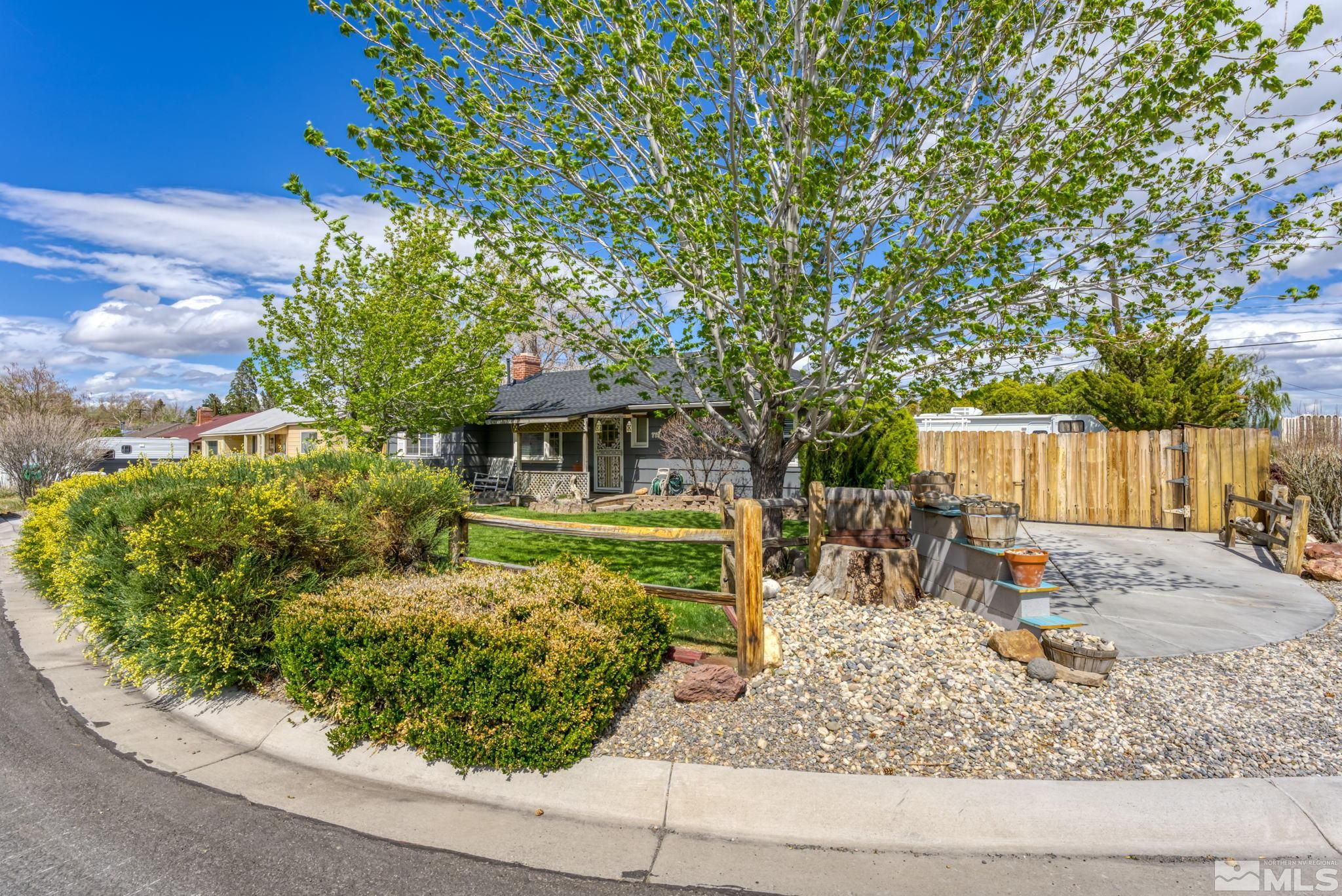 800 Ryan Lane Reno, NV 89503 - Photo 4 of 26 Photo 4