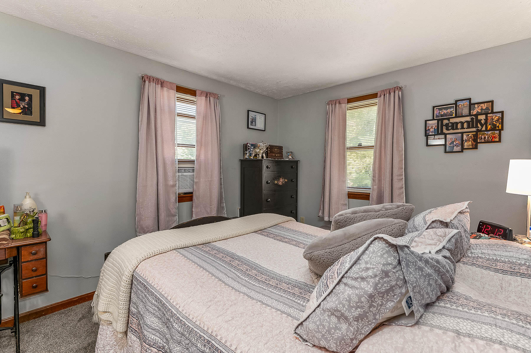 186 Twombley Road Sanford, ME 04073 - Photo 16 of 40 Unit A Bedroom 2