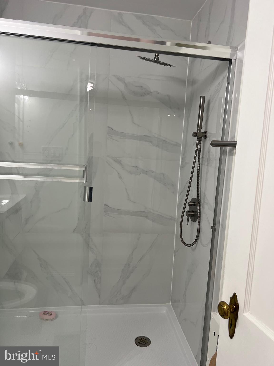 363 Sherbrook Boulevard Upper Darby, PA 19082 - Photo 18 of 22 a bathroom with a shower