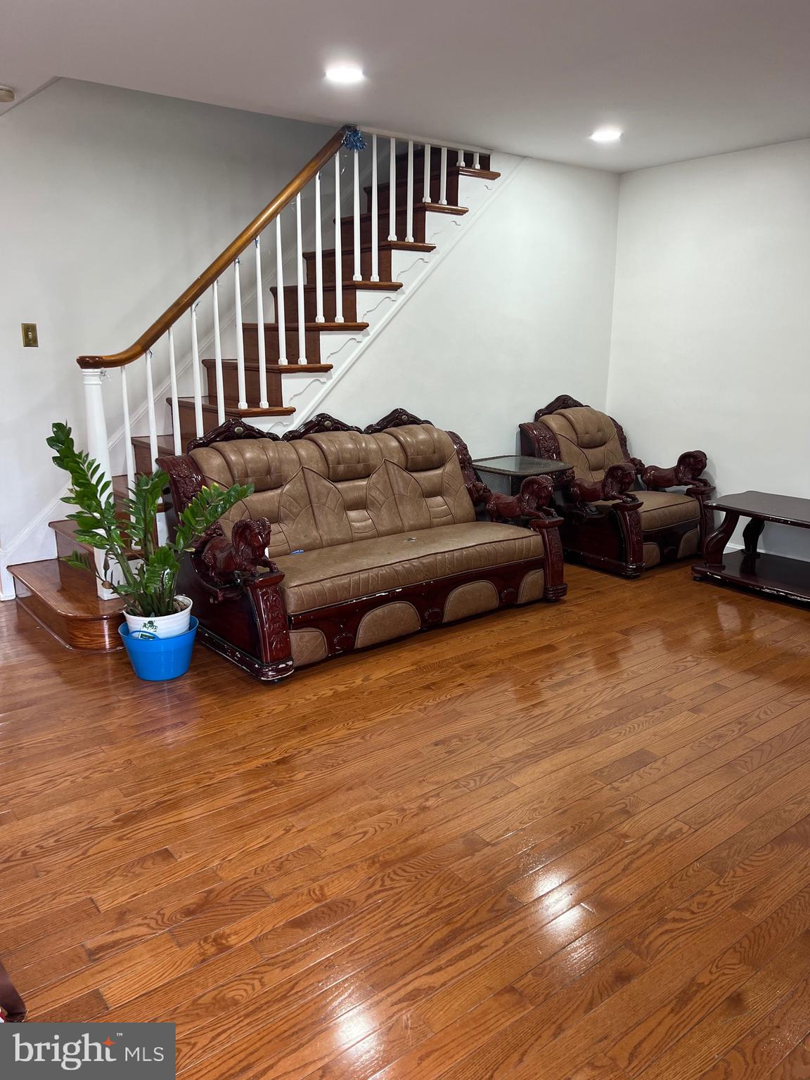 363 Sherbrook Boulevard Upper Darby, PA 19082 - Photo 2 of 22 a living room with furniture