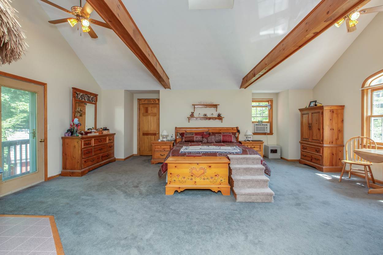 52 Olde Towne Road Auburn, NH 03032 - Photo 15 of 24