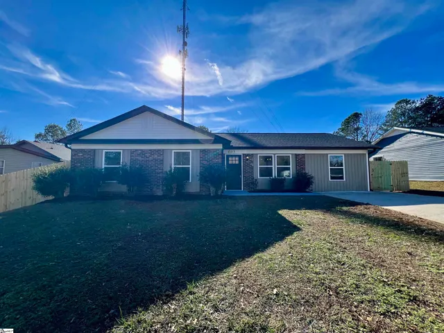 $264,900 | 405 Chesley Drive, Simpsonville, SC 29680