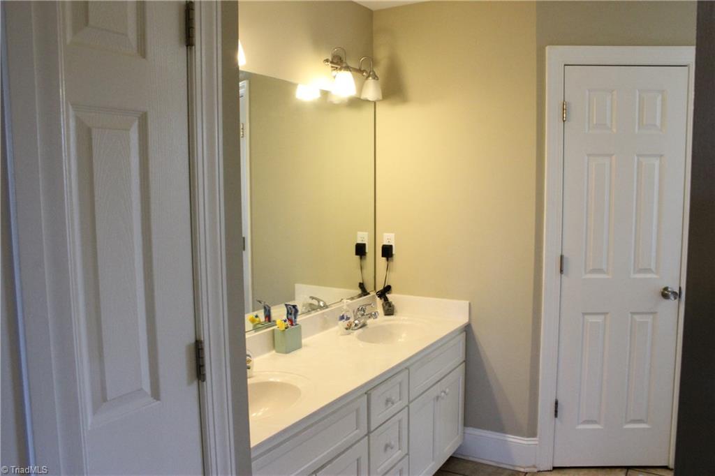 156 Highland Road Mocksville, NC 27028 - Photo 13 of 19 Gallery Image 13