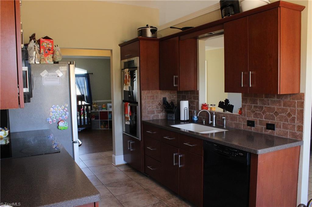 156 Highland Road Mocksville, NC 27028 - Photo 8 of 19 Gallery Image 8