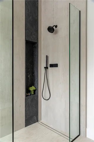 $2,895,000 | 709 1/2 Larkspur Avenue, Unit 1, Corona del Mar, CA 92625