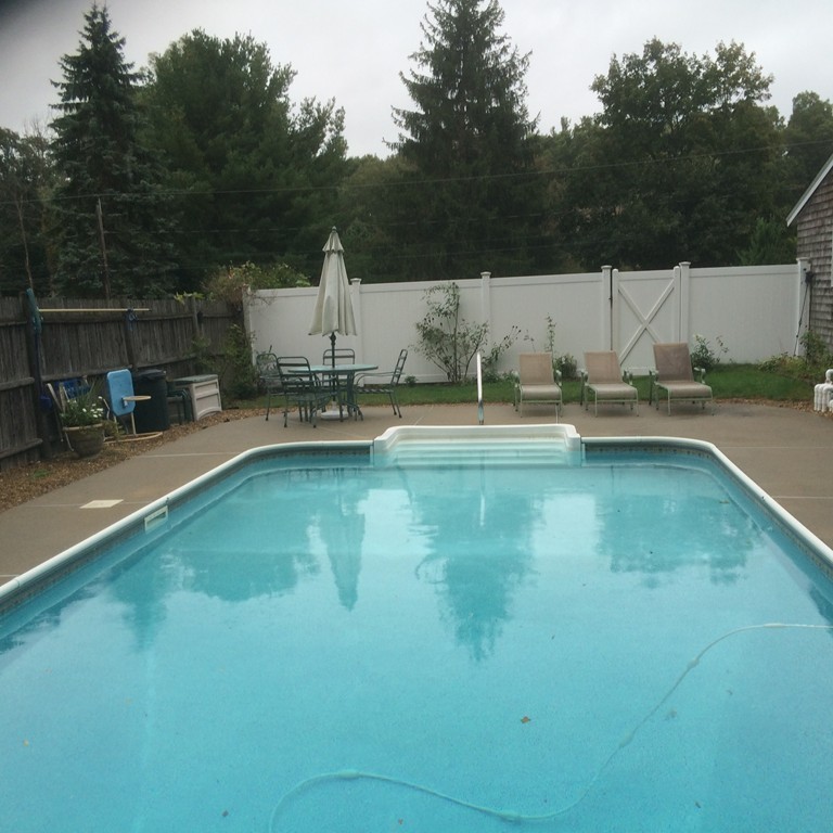 73 Raymond Road Marlborough, MA 01752 - Photo 1 of 23 Gallery Image 1