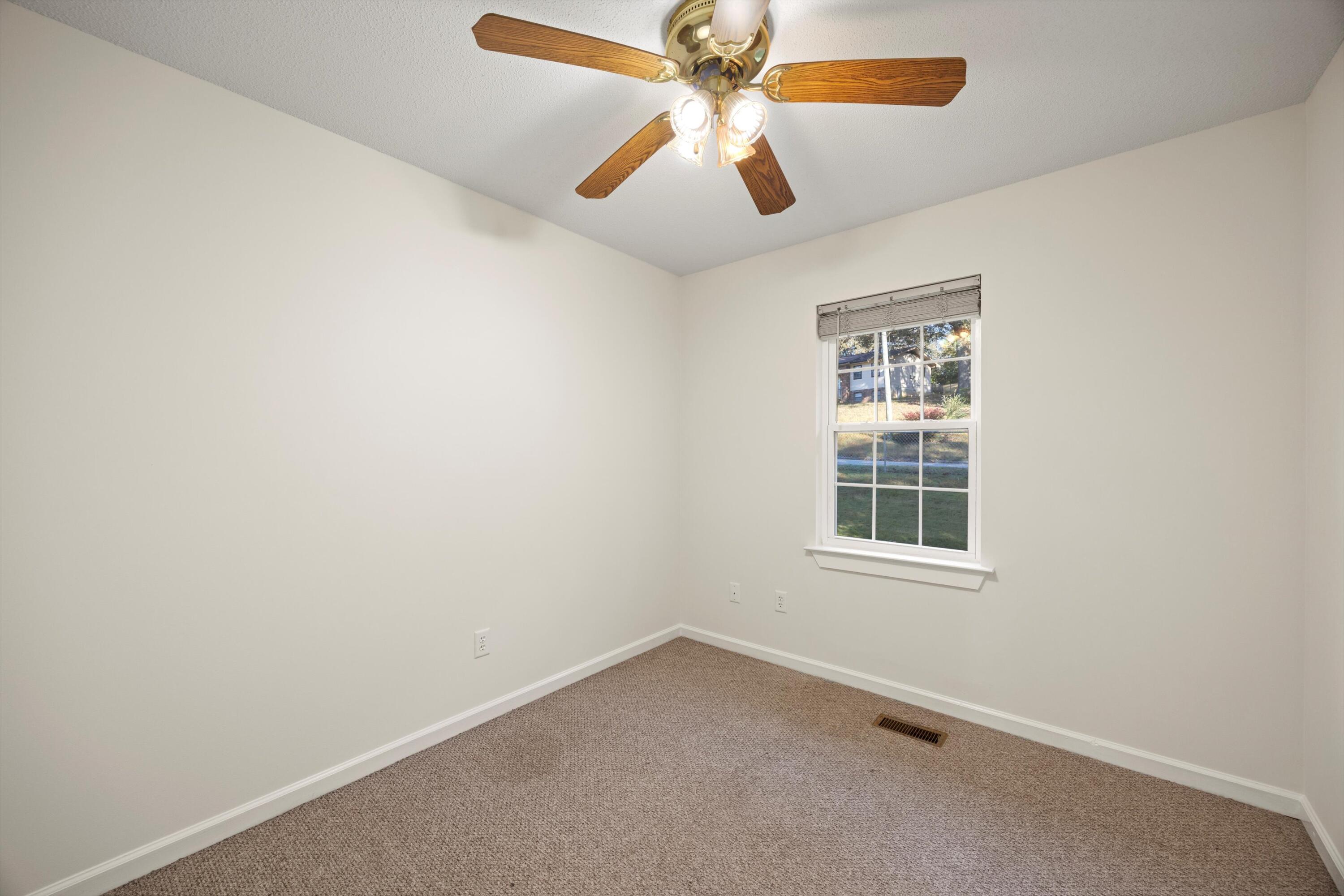 184 Cinderella Drive Flintstone, GA 30725 - Photo 15 of 32 15-090A0721