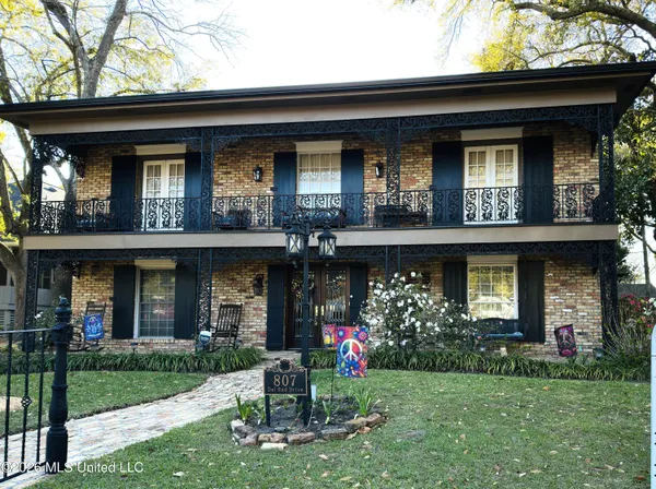 $369,900 | 807 Del Sud Drive, Pascagoula, MS 39581