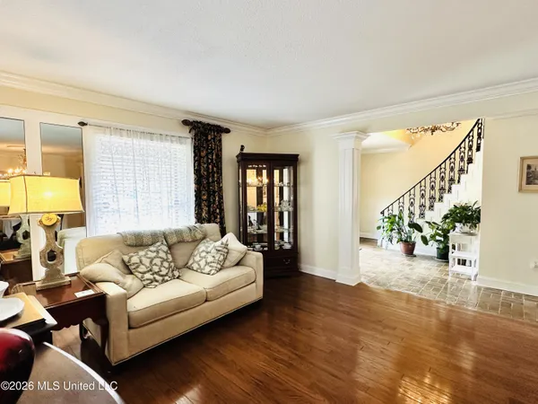 $369,900 | 807 Del Sud Drive, Pascagoula, MS 39581