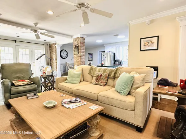 $369,900 | 807 Del Sud Drive, Pascagoula, MS 39581