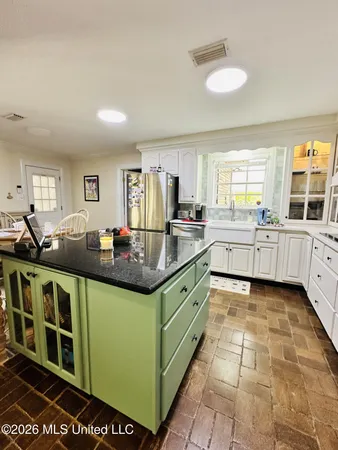 $369,900 | 807 Del Sud Drive, Pascagoula, MS 39581