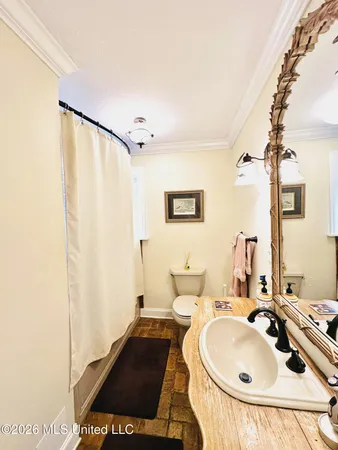 $369,900 | 807 Del Sud Drive, Pascagoula, MS 39581