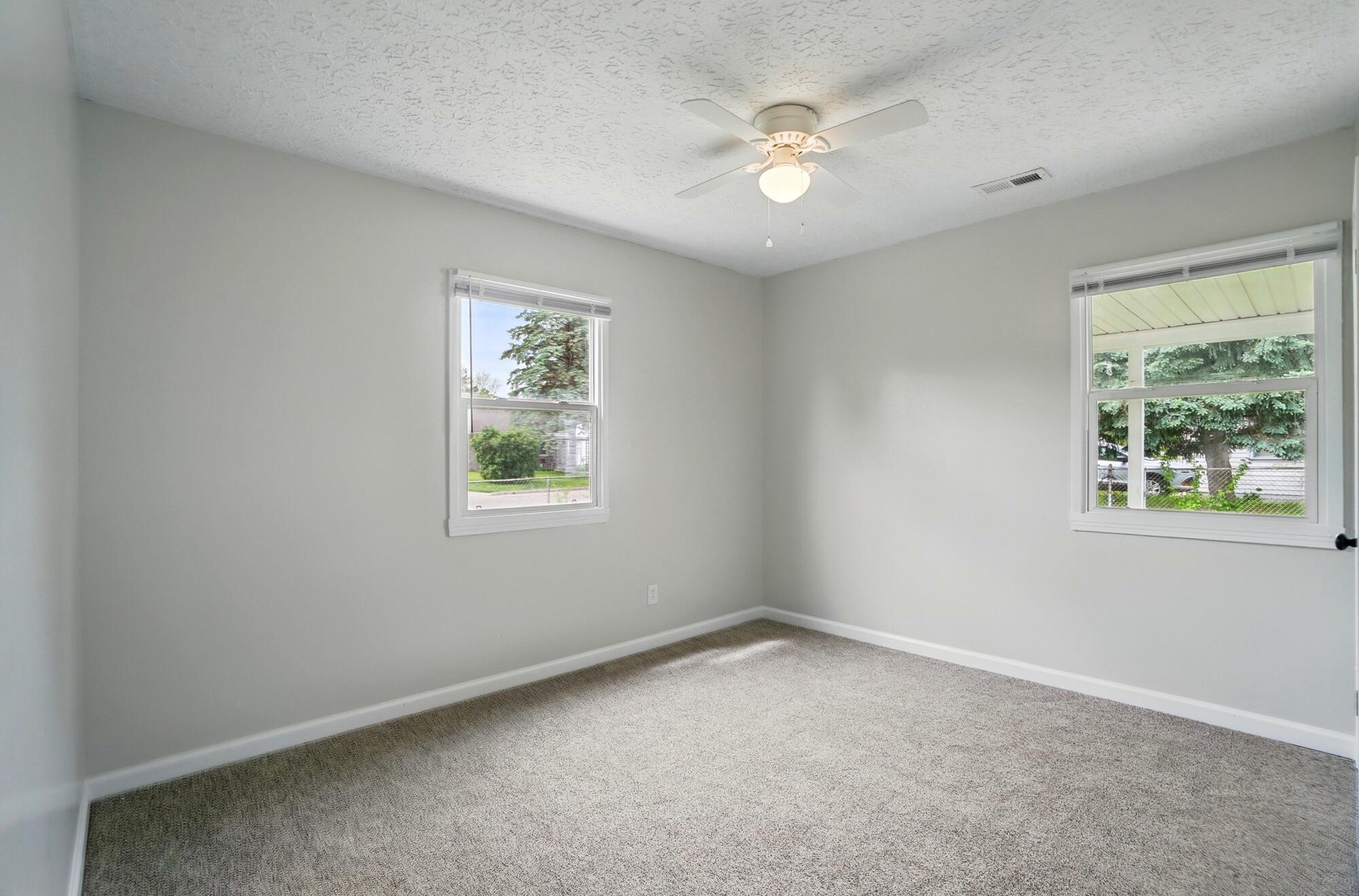 4561 St Rita Lane Columbus, OH 43213 - Photo 22 of 34