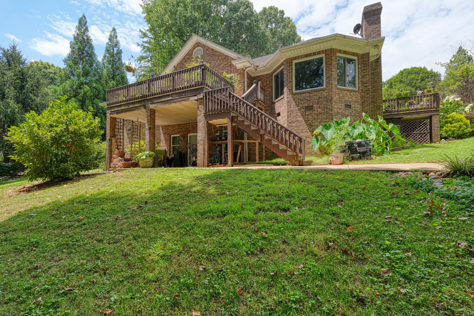 335 Hillcove Point Wellford, SC 29385 - Photo 42 of 50