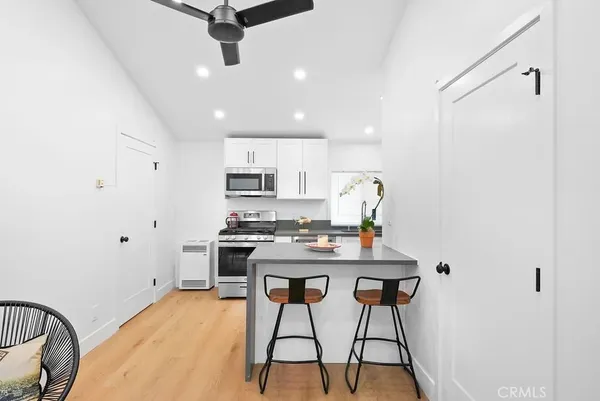 $2,950 | 274 Cliff Drive, Unit 6, Laguna Beach, CA 92651