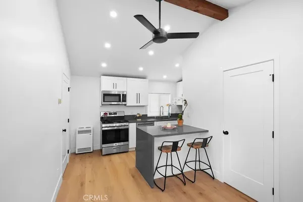 $2,950 | 274 Cliff Drive, Unit 6, Laguna Beach, CA 92651