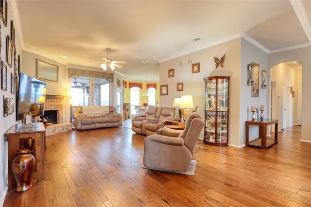 $575,000 | 178 Chazlynn Court, Waxahachie, TX 75165