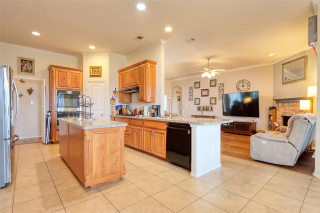 $575,000 | 178 Chazlynn Court, Waxahachie, TX 75165