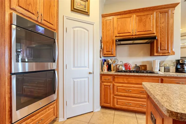 $575,000 | 178 Chazlynn Court, Waxahachie, TX 75165