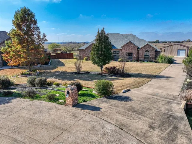 $575,000 | 178 Chazlynn Court, Waxahachie, TX 75165