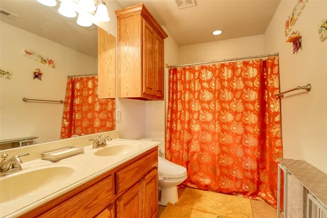 $575,000 | 178 Chazlynn Court, Waxahachie, TX 75165