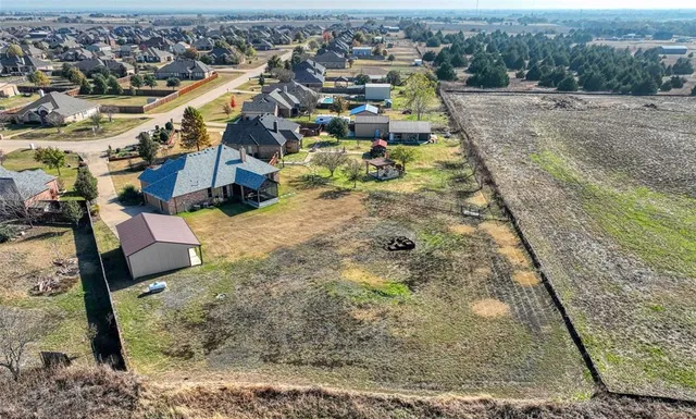 $575,000 | 178 Chazlynn Court, Waxahachie, TX 75165