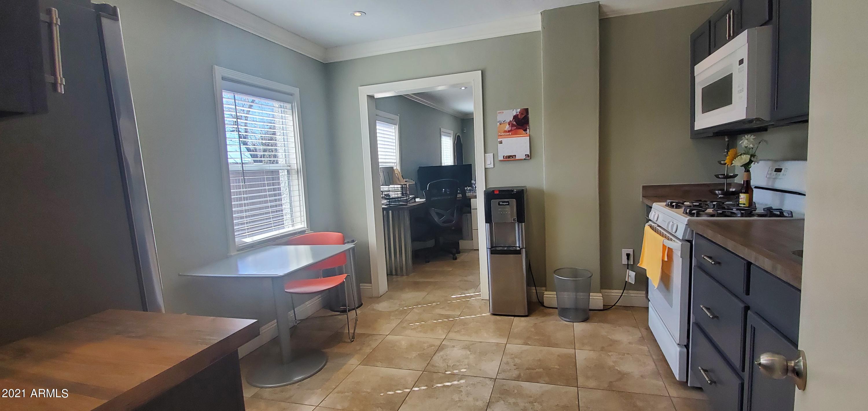 22027 South Ellsworth Road Queen Creek, AZ 85142 - Photo 12 of 26 Kitchen3