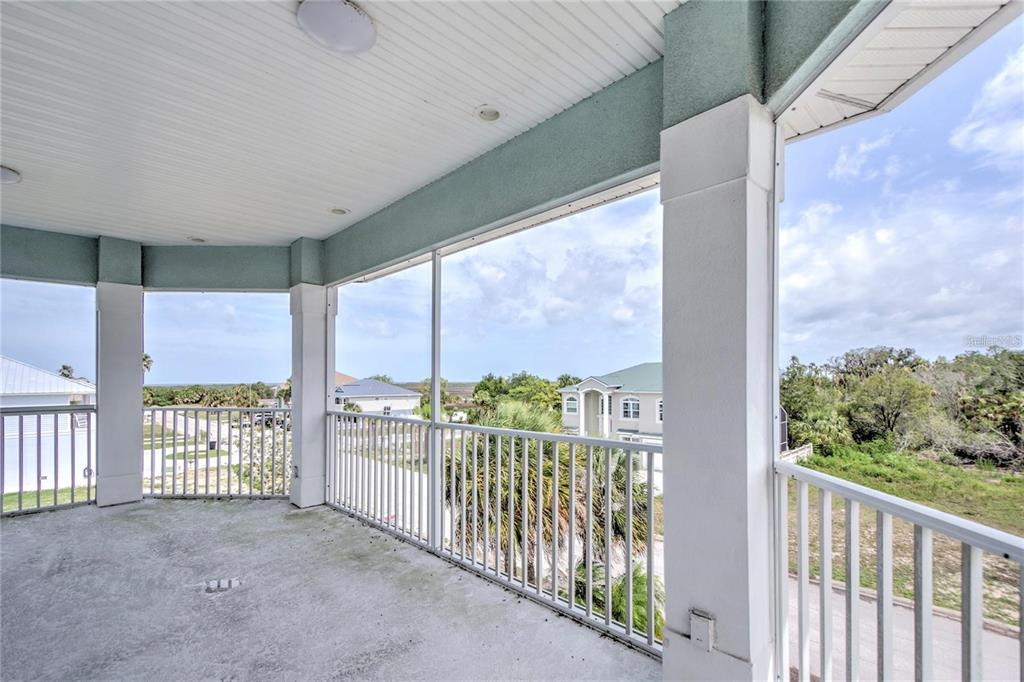 7352 Gulf Way Hudson, FL 34667 - Photo 41 of 69 a view of a porch