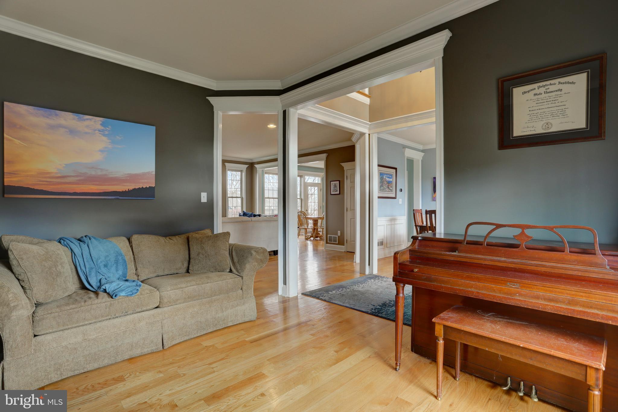 307 Bowyer Lane Lititz, PA 17543 - Photo 4 of 39 Living Room