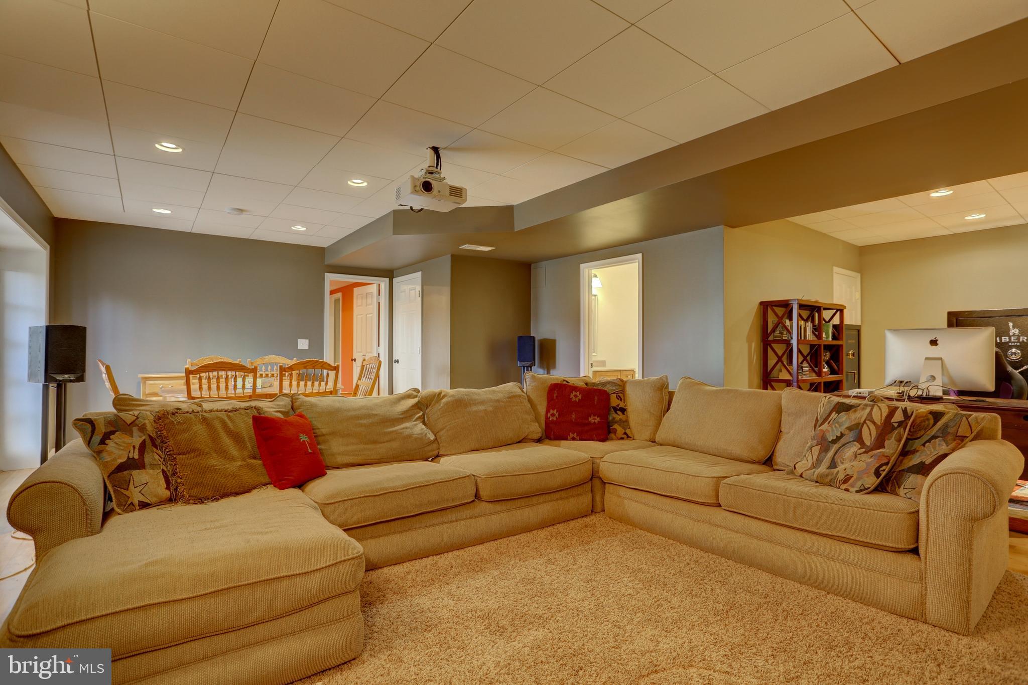 307 Bowyer Lane Lititz, PA 17543 - Photo 33 of 39 LL Family Room