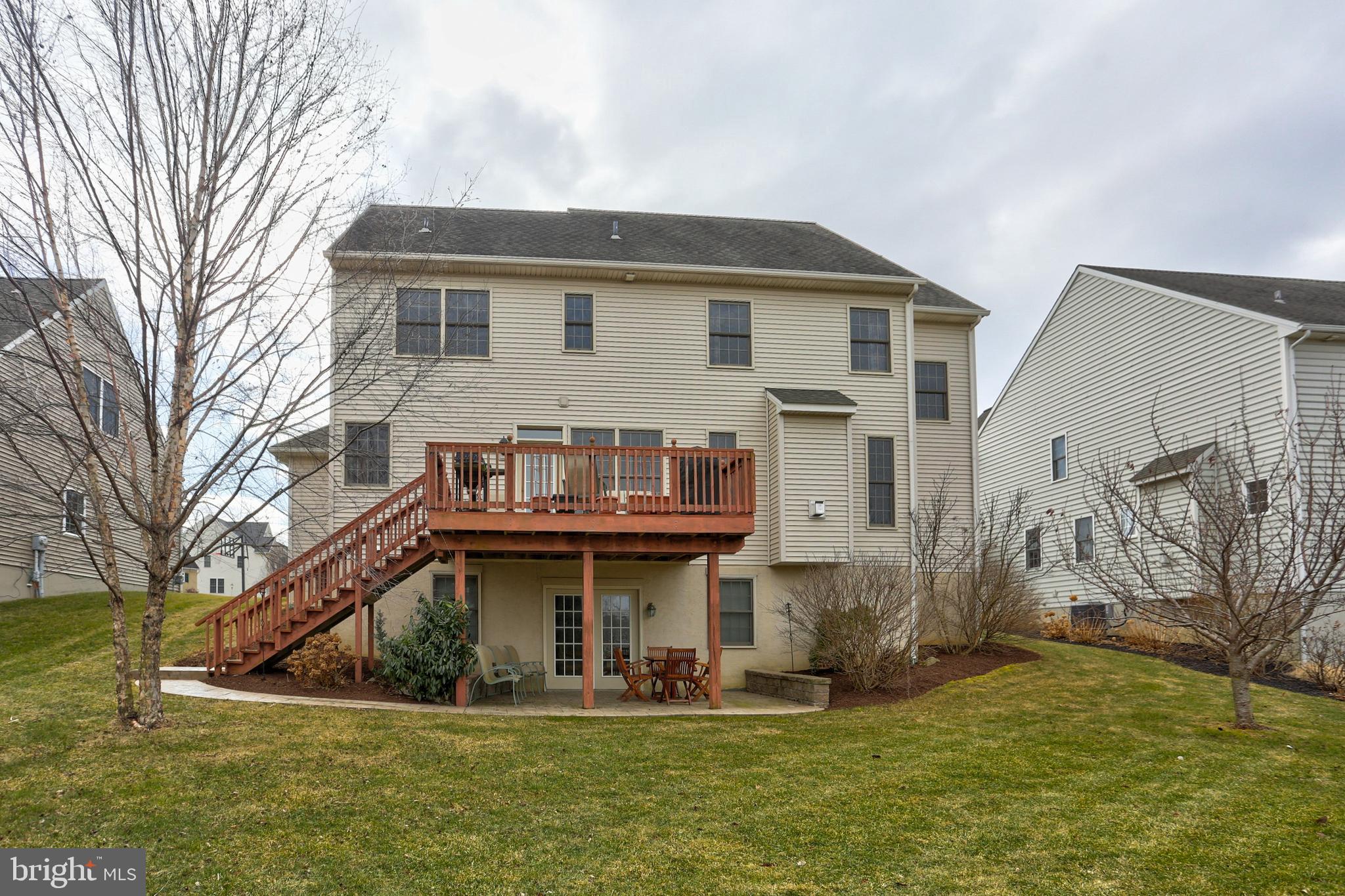 307 Bowyer Lane Lititz, PA 17543 - Photo 38 of 39 Rear View