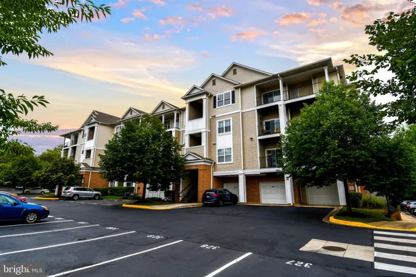 $1,700 | 13502 Derry Glen Court, Unit 202, Germantown, MD 20874