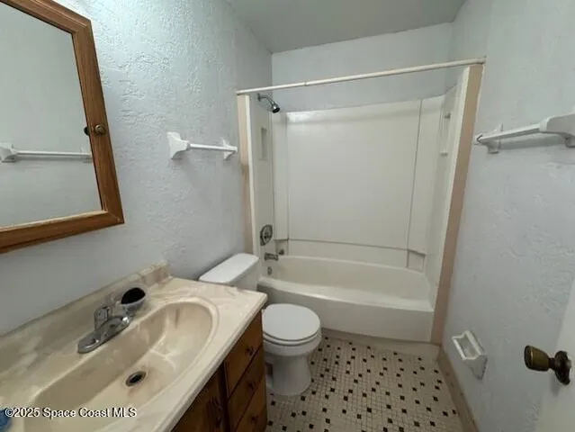 $1,395 | 205 Bristol Lane, Melbourne, FL 32935