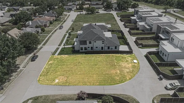$325,000 | 9749 Williford Trail, Frisco, TX 75033