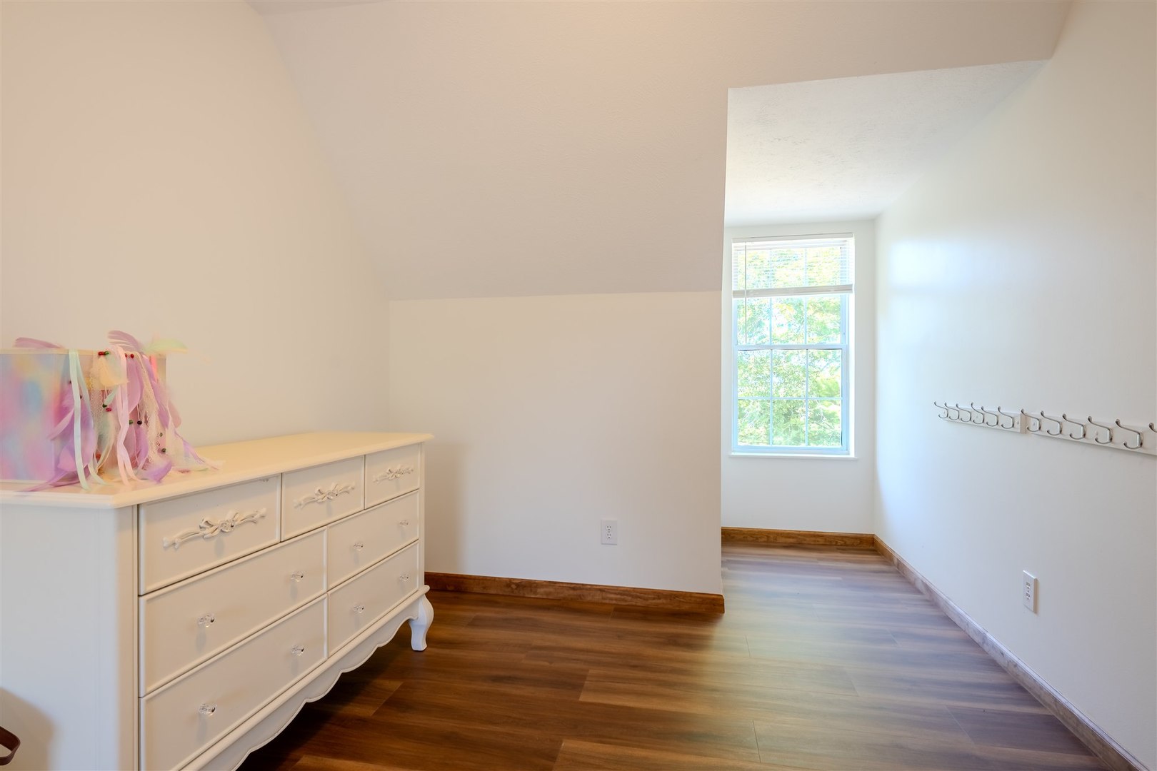 4397 North 3200 East Road Arrowsmith, IL 61722 - Photo 25 of 33 a view of an empty room and window