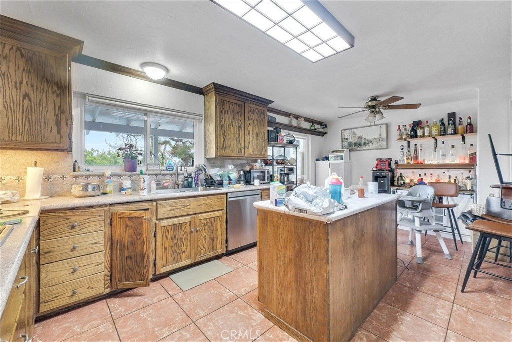 5291 Carnelian Street Rancho Cucamonga, CA 91701 - Photo 14 of 43 Kitchen Main House