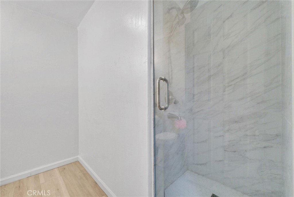 5291 Carnelian Street Rancho Cucamonga, CA 91701 - Photo 25 of 43 Shower Unit 2