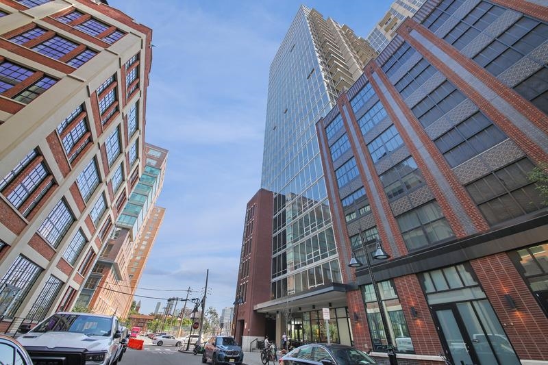 316 15th Street, Unit 201 Jersey City, NJ 07310 - Photo 1 of 9