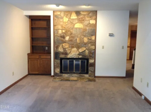 $1,925 | 4302 Hunters Club Drive, Raleigh, NC 27606