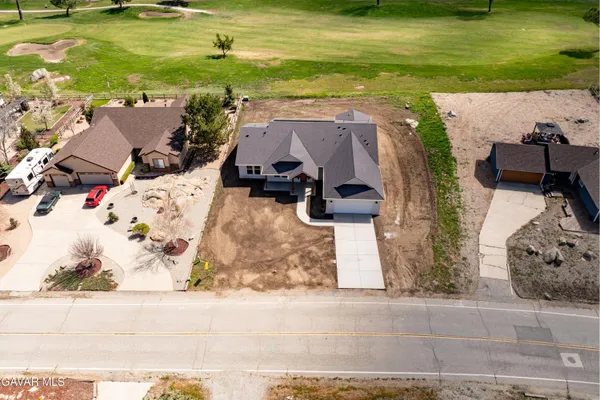 $750,000 | 29840 Pinedale Drive, Tehachapi, CA 93561
