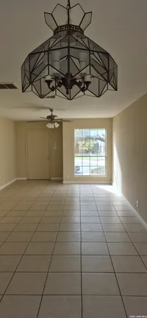 $2,100 | 39 Dunthorte Lane, San Antonio, TX 78250