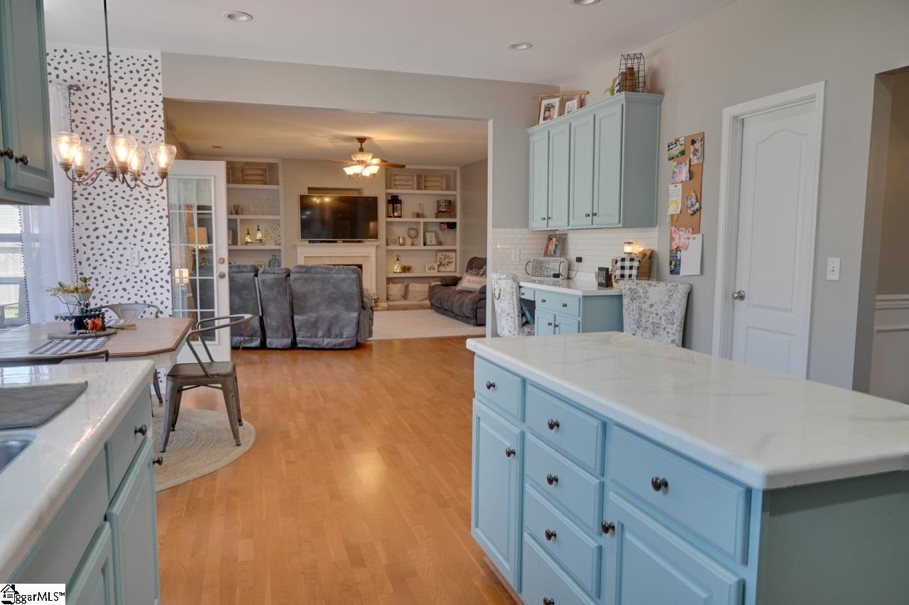 247 Bridgeport Road Boiling Springs, SC 29316 - Photo 7 of 21 Gallery Image 7