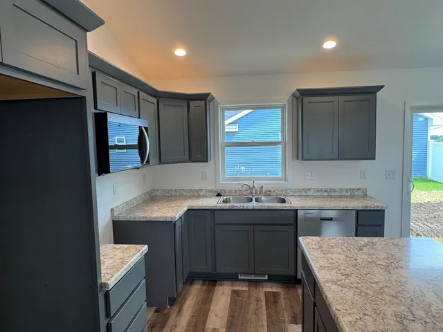 $389,900 | 1104 Hilltop Drive, Milton, WI 53563