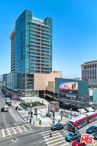 a picture of outdoor space