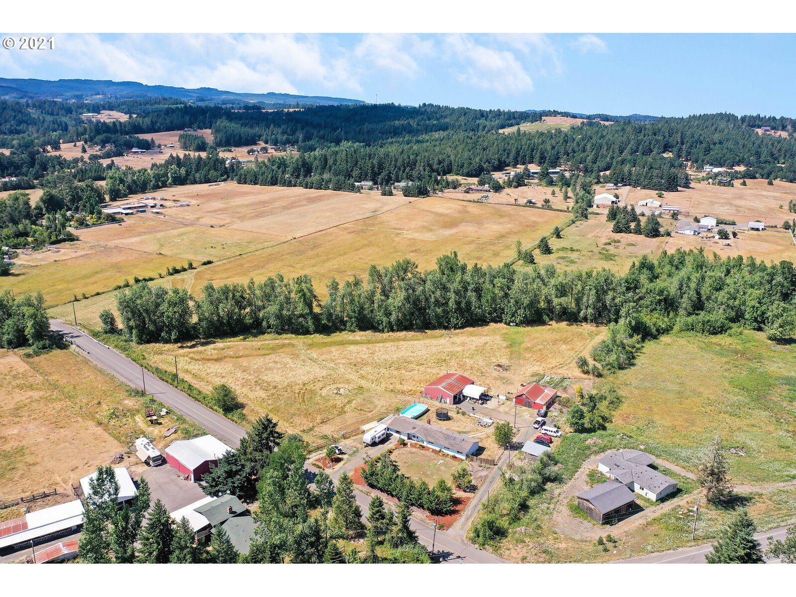 15145 Guthrie Road Dallas, OR 97338 - Photo 29 of 32 a view of lake with green space